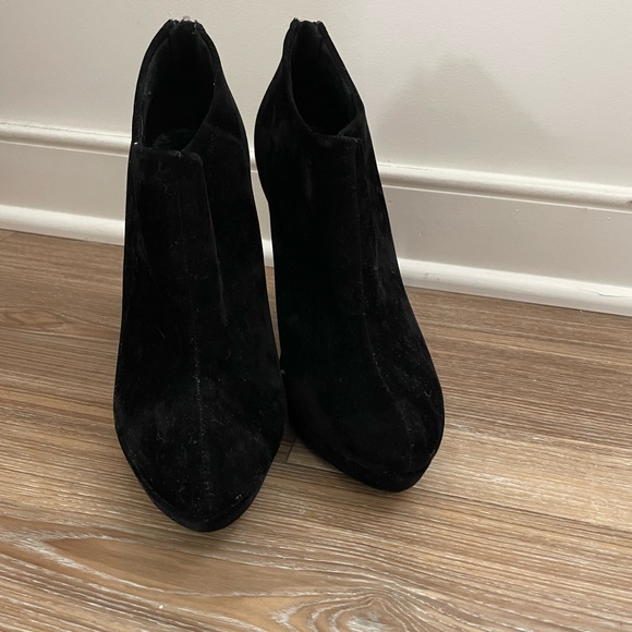 Black Bootie Heels - Picture 2 of 9